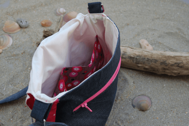 Sac original en jean et tissu toile cirée rose
